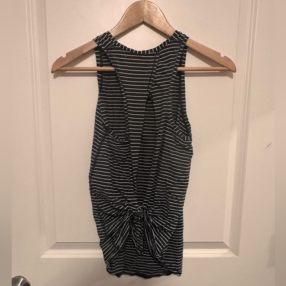 Striped lululemon tank - Picture 2 of 2